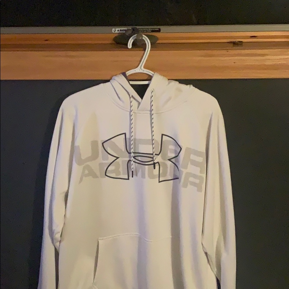 White UnderArmour hoodie